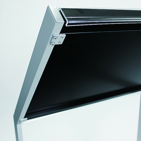 ■C型に曲げたアクリルカバー