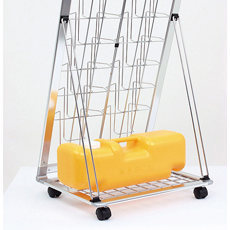 Lネット部：ネットは、補給用のカタログやウエイトなどを置くことが出来ます。