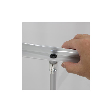 ■シート取付バーをポールに差し込んでセット