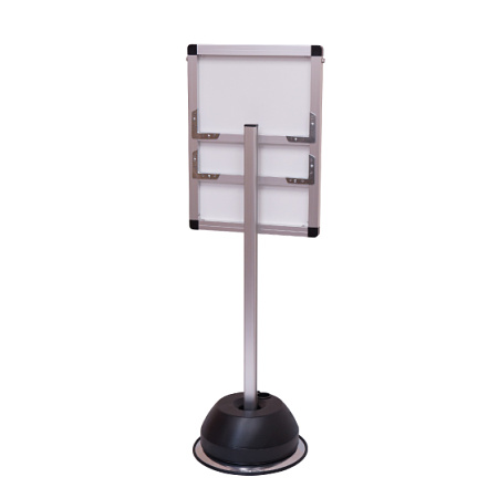 背面 ※写真はシルバーです。