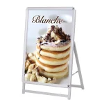 【ご使用の前に】透明板を保護するフィルムが透明板の両面についております。ご利用になられる前に両面のフィルムを剥がしてからご利用ください。