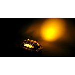 1面につき超高輝度タイプのパワーLEDを3球採用。(※写真は3面発光タイプです。)