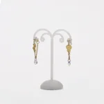 ピアスディスプレイ 4穴