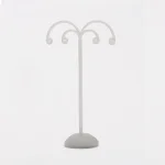 ピアスディスプレイ　4穴