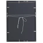 ■吊り金具・・・専用吊り下げ金具で壁に掛けた時、裏面からかけひもが見えません。