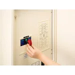 取付方法(1):スイッチをoffにして本体をセットします。