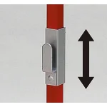 ■消火器引っ掛け用フックが上下にスライドできます。