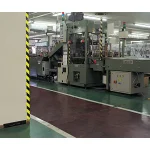 ■蛍光反射トラテープ 使用例(柄・幅はご確認下さい)