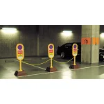 ■サインポスト 別売のチェーンで連結ができます。