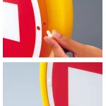 ■表示板はビスで取付けて固定します。一度取付したビスの取り外しはできません。