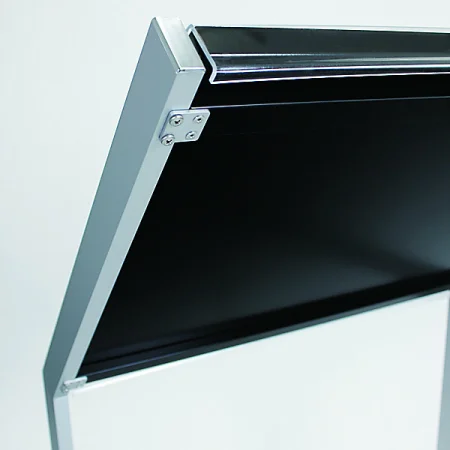 ■C型に曲げたアクリルカバー