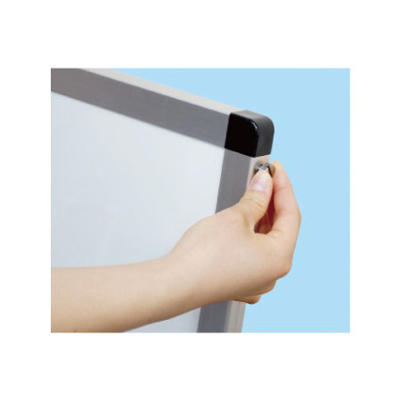 ■ポスター交換方法1：本体上部の左右にあるビスを取り外します。