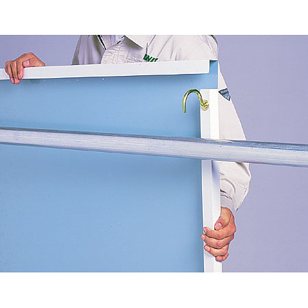 単管にフックボルトで取付簡単！