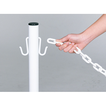 フックにチェーンを引っ掛けて使用してください。