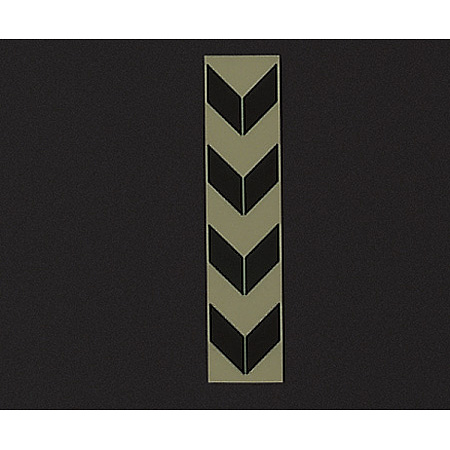 ■消灯時／蓄光誘導テープ