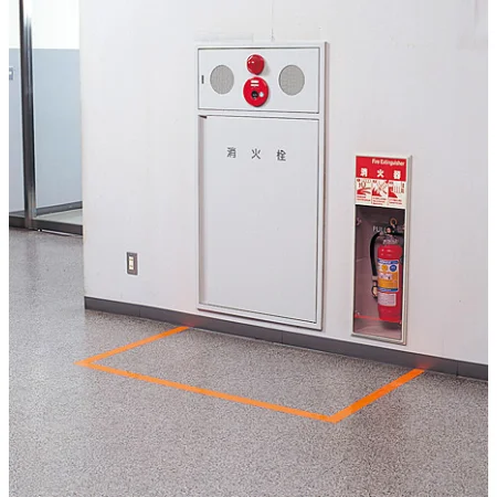 ■蛍光テープ 使用例（色・幅はご確認下さい）