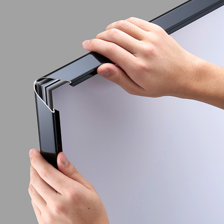 ■手で開閉できます