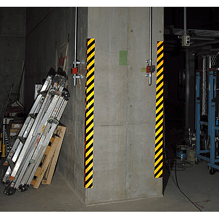 ■高輝度反射トラテープ 使用例（幅はご確認下さい）