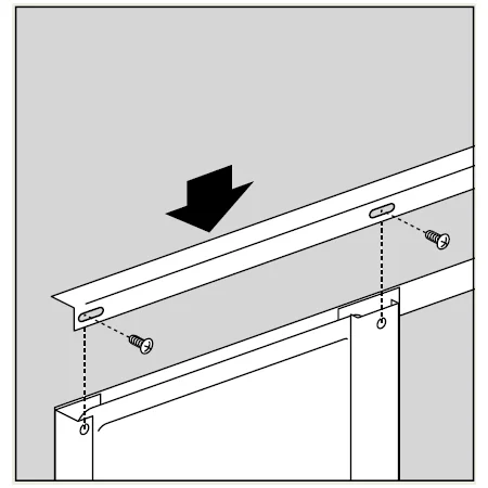 カバーを付属のビスで固定します。
