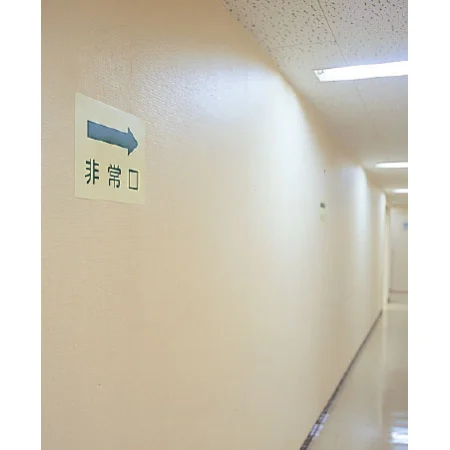 ■使用例／側面貼付蓄光ステッカー
