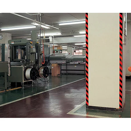 ■蛍光反射トラテープ 使用例（柄・幅はご確認下さい）