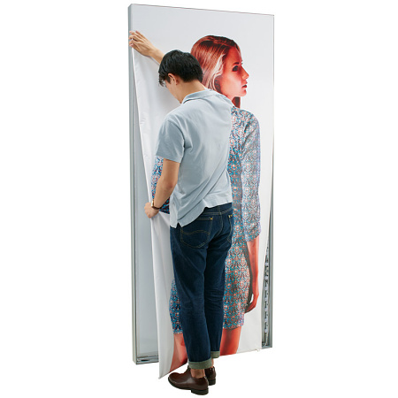 誰でも簡単に掲示や交換ができます。