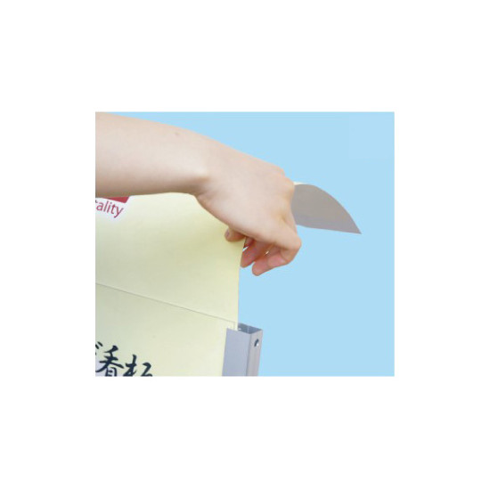 ■ポスター交換方法3：アルミ複合板とアクリルカバーの間にポスターをセットするだけ。