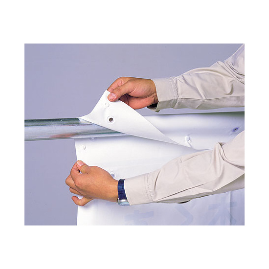 取付け方法1：ホックを留めます。