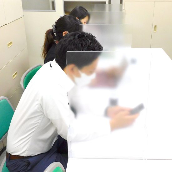 ■すりガラス調 設置事例3(サイズは商品仕様でご確認ください)