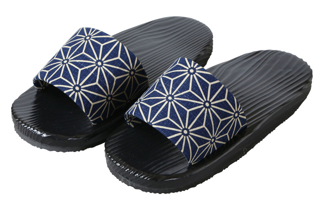 ※底面クッション材付