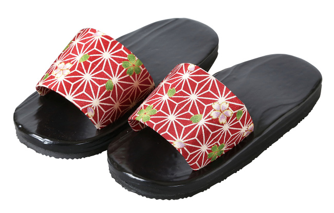 ※底面クッション材付