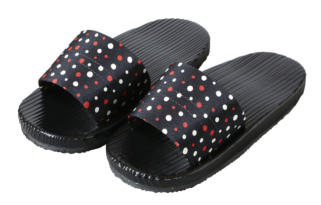 ※底面クッション材付