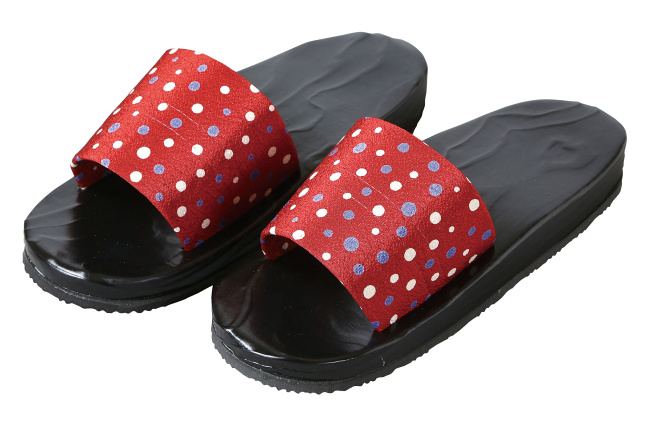 ※底面クッション材付