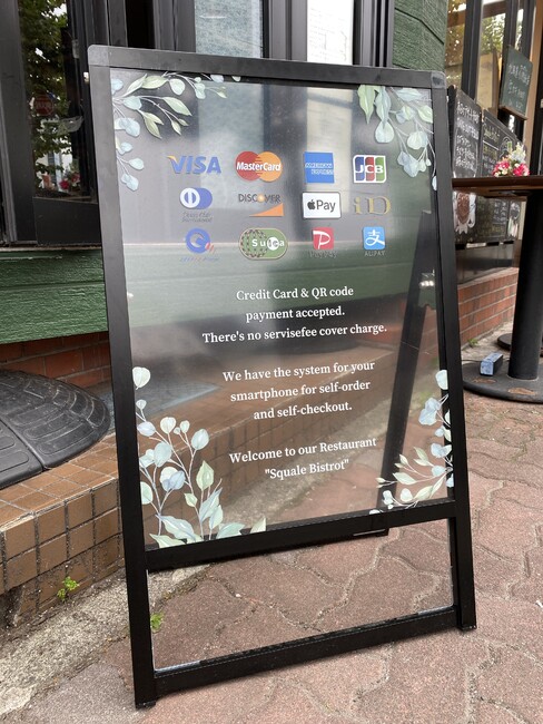 飲食店の決済方法のご案内用看板を製作しました!