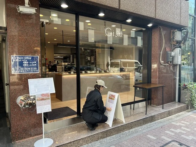 ヘルシーなお弁当を販売する店舗のスタンド看板を製作しました!