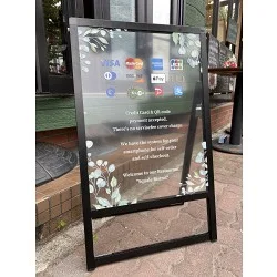 飲食店の決済方法のご案内用看板を製作しました!