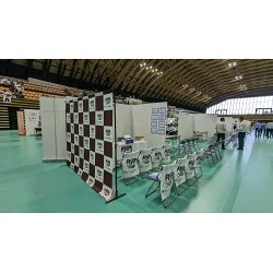 統一されたデザインの建設業者様の「展示会セット」を製作いたしました。